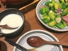 -云海肴·汽锅鸡·云南菜(天山百盛优客店)