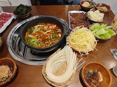 -黔有有贵州酸汤夺夺粉火锅(五味十字店)