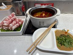 -百品聚旋转火锅(万德庄店)