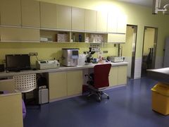 -瑞鹏宠物医院·爱宠堂(环西分院)