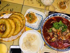 -琥珀老六龙虾(四里河店)