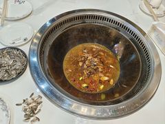 -哈尔滨烧烤·山河村铁锅炖(交大店)