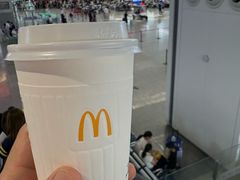 -麦当劳(上海虹桥站30B检票口楼上)