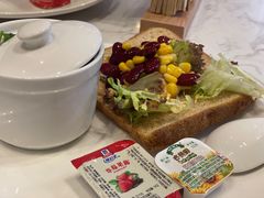 -上海外滩老码头亚朵酒店
