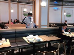 大堂-老乡鸡(上海品尊国际中心店)