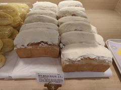 厚乳瀑布红豆吐司-好利来(十里河店)