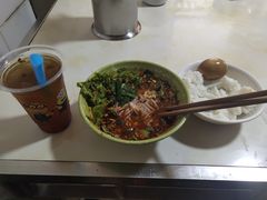 -余庆小吃(小吃一条街店)