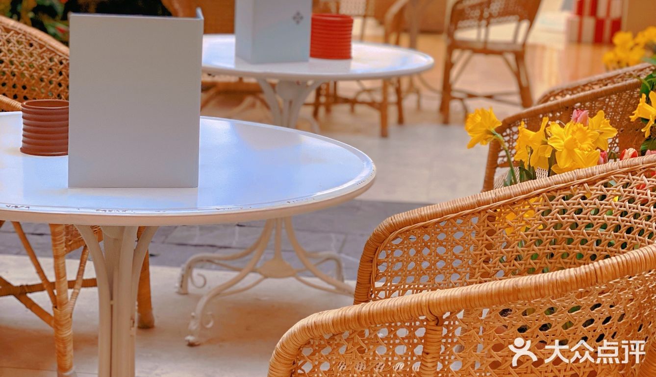 咖啡探店一第六百一十九家LOEWE快闪店