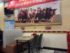 -贡格尔塔拉蒙餐城