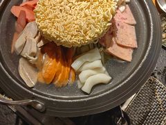 部队火锅-黑豚黨韩国烤肉料理(悦然时光店)