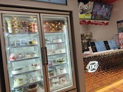 -DQ·蛋糕·冰淇淋(大宁国际商业广场店)
