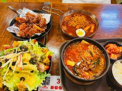 -米屋石锅拌饭(师大店)