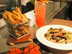 -Oasis Bar & Grill