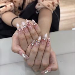 -晨·艺美甲美睫