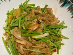 芦蒿酸萝卜烧去骨鸭掌-A One Kitchen·南京精菜馆(德基广场店)