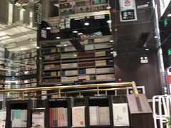 -钟书阁(群光广场店)