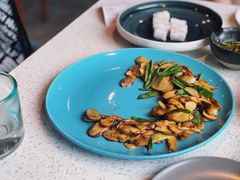 野芫荽炒牛肝菌-半山腰·云南菜(侨福芳草地店)