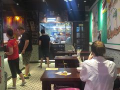 大堂-陈光记烧腊(长寿路店)