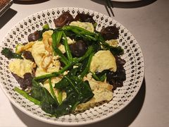 菠菜木耳炒鸡蛋-塔哈尔·新疆盛宴(南翔印象城MEGA店)