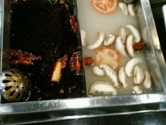 -百年川椒重庆老火锅(光谷店)