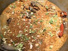 -山河屯铁锅炖(哈西站店)