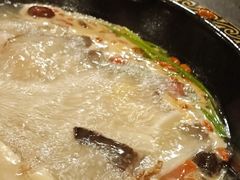 -小志家.鲜牦牛肉牛杂火锅野生菌汤锅