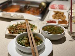 -海底捞火锅鲜切牛肉主题店(长寿路店)