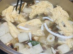 -喃喃椰·糟粕醋·椰子鸡火锅(七堡花园店)