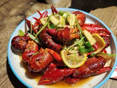 -叶派龙虾•招牌香辣蟹·海鲜(中海国际店)