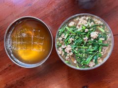 -正宗杨记普洱酸醋米线(总店)