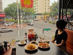 -鑫悦楼煎蟹·16年海鲜大排档