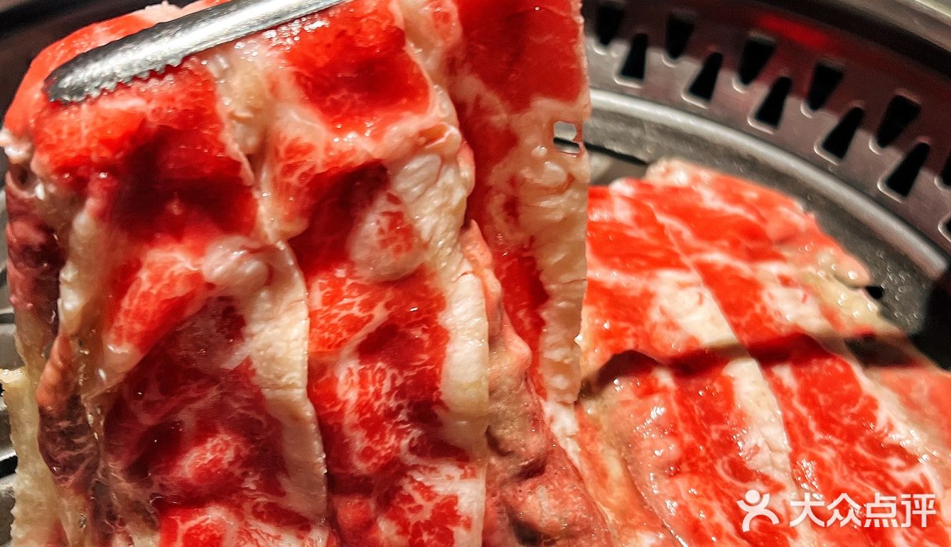 中华广场这个烤肉真好吃，团购套餐还优秀！