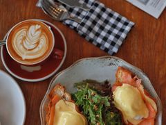 熏三文鱼班尼迪克蛋-ROAST coffee & eatery