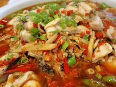 -兔行天下-鸿鹤鲜锅兔(中海国际店)