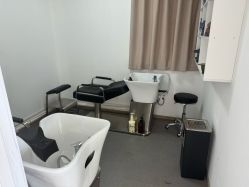 -LILI·HAIR SALON理理造型