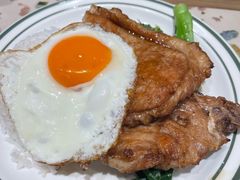 香煎猪扒鸡蛋饭（豉油汁）-华嫂冰室(尖沙咀店)