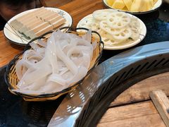 -三里屯土灶炖公鸡地锅鸡(江东店)