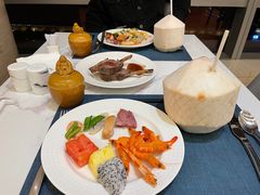 -湖景知味西餐厅•自助餐• 轻食(南京金茂威斯汀大酒店)