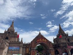 -一寨两国风景区