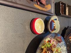 -铭牛烧肉·和牛海鲜自助(高新月牙湖店)