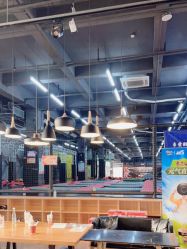 -零重力蹦床空间·滑梯·海洋球·团建(奥特莱斯店)