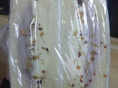 芋泥桂花奶酪三明治-啊噗吐呦现场烘焙(麦凯乐店)