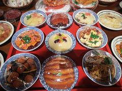 -蓝田九大碗民俗食府(蓝田店)
