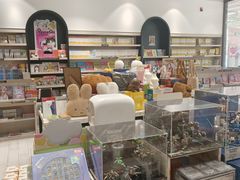 -钟书阁(群光广场店)