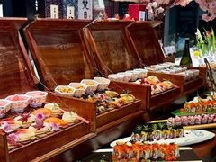 -雍容荟帝王蟹活龙虾展台自助(IFS黑金店)