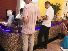 -爱客得牛排海鲜烤肉·火锅自助(春熙路黑金好店)