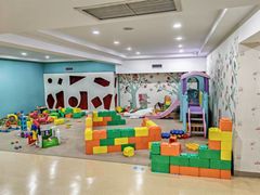 -乐悠游亲子游泳俱乐部