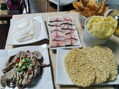 -墨脱石锅椰子鸡•香草鸭•东山羊(大东海店)