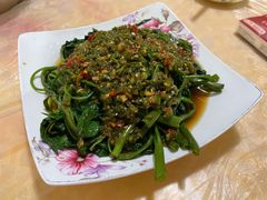 剁椒藤菜-洪霞餐馆