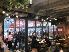 大堂-钢管厂歆瑞源油卤串串香(春熙路太古里店)